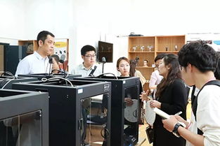 黨建引領(lǐng)促融合，專業(yè)交流譜新篇 文化藝術(shù)管理學(xué)院與設(shè)計(jì)學(xué)院聯(lián)合開展主題黨日暨專業(yè)交流活動(dòng)